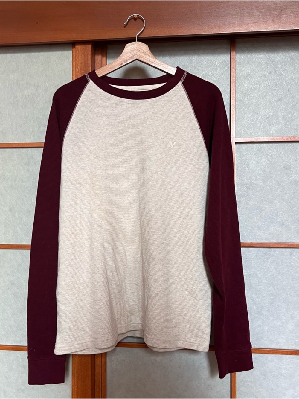American Eagle Long Sleeve Maroon Ivory Super Soft Baseball Tee Large Men’s
